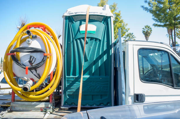 Best Portable restroom trailer rental  in West Glendive, MT