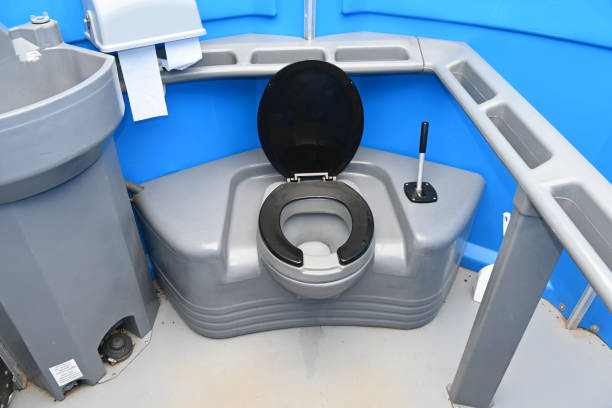 Best Portable toilet rental for construction  in West Glendive, MT